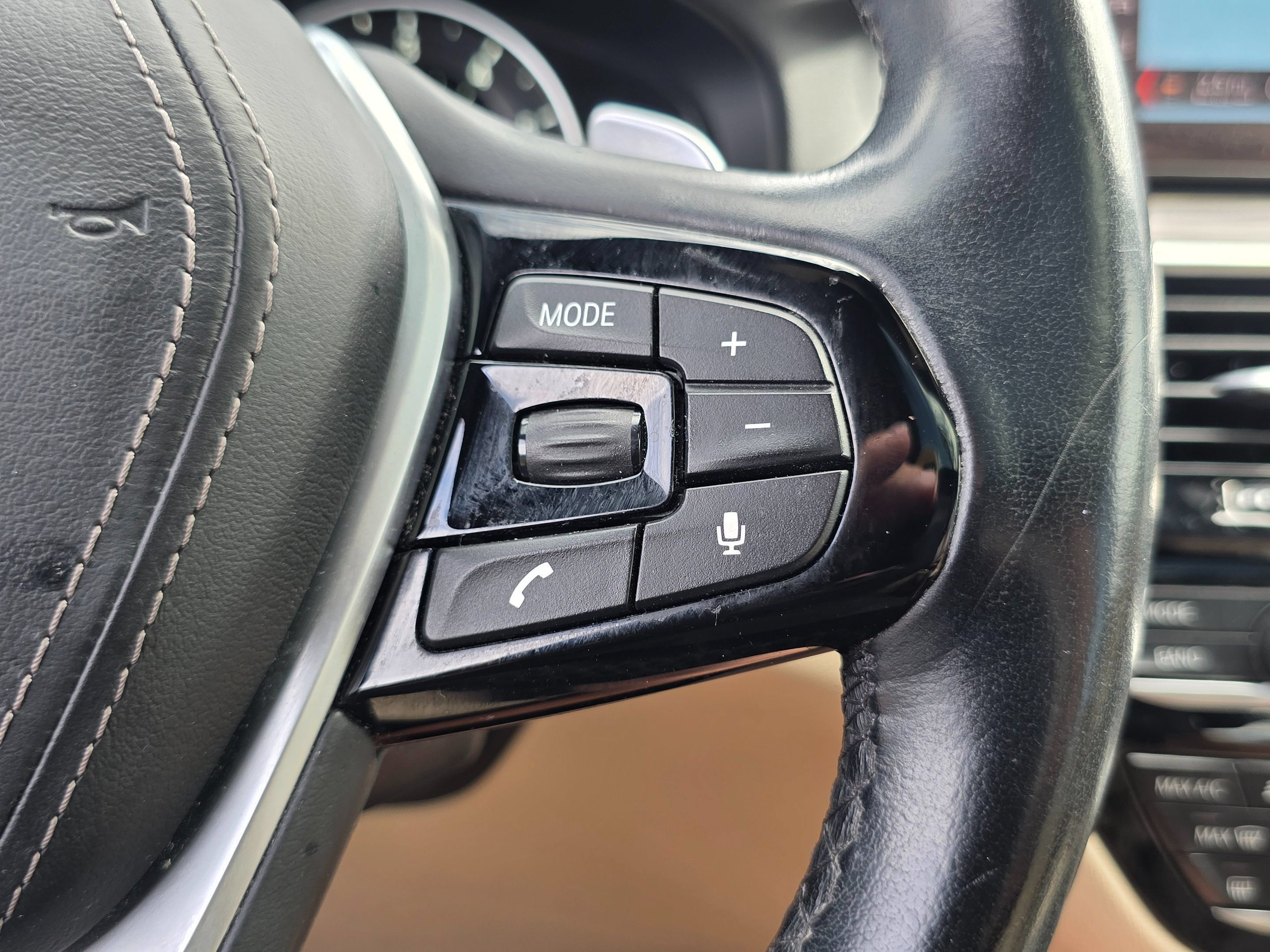 Used 2019 BMW 540i w/ Convenience Package RWD image 31