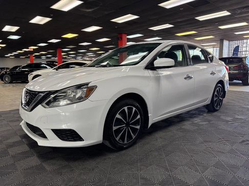 Used 2018 Nissan Sentra S image 7