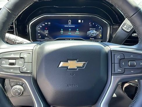 Used 2023 Chevrolet Silverado 1500 LT AWD/4WD image 20