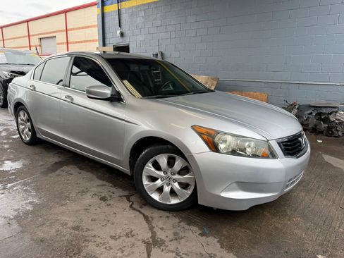Used 2010 Honda Accord EX-L image 1