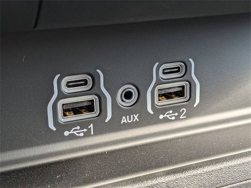 New 2026 RAM 1500 4x4 Crew Cab image 21