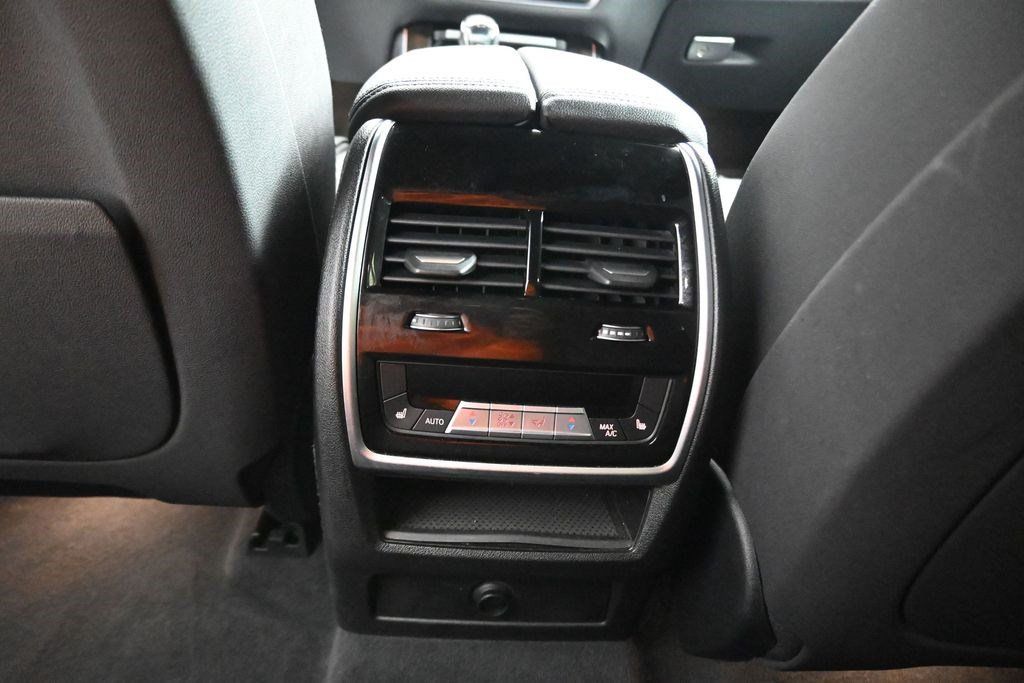 Used 2019 BMW X5 xDrive40i w/ Premium Package 2 AWD/4WD image 16