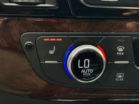 Used 2019 Audi Q7 3.0T Premium w/ Cold Weather Package image 31