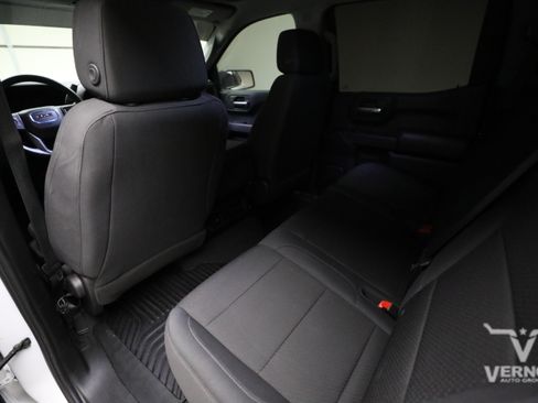 Used 2024 GMC Sierra 1500 Pro w/ Graphite Edition RWD image 9