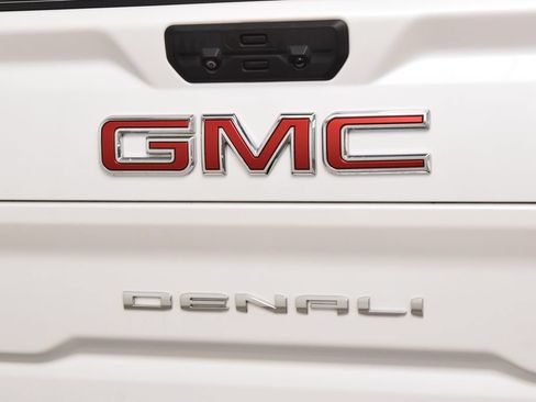 Used 2022 GMC Sierra 3500 Denali AWD/4WD image 26