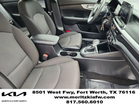 Certified 2023 Kia Forte LXS w/ LXS Technology Package FWD image 13