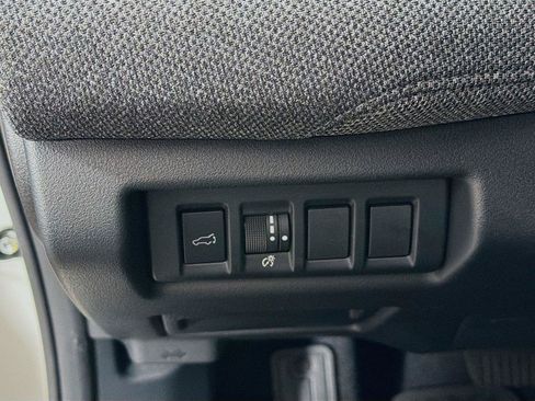 Used 2026 Subaru Outback Premium AWD/4WD image 17