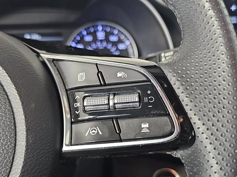 Used 2024 Kia Forte GT-Line FWD image 17