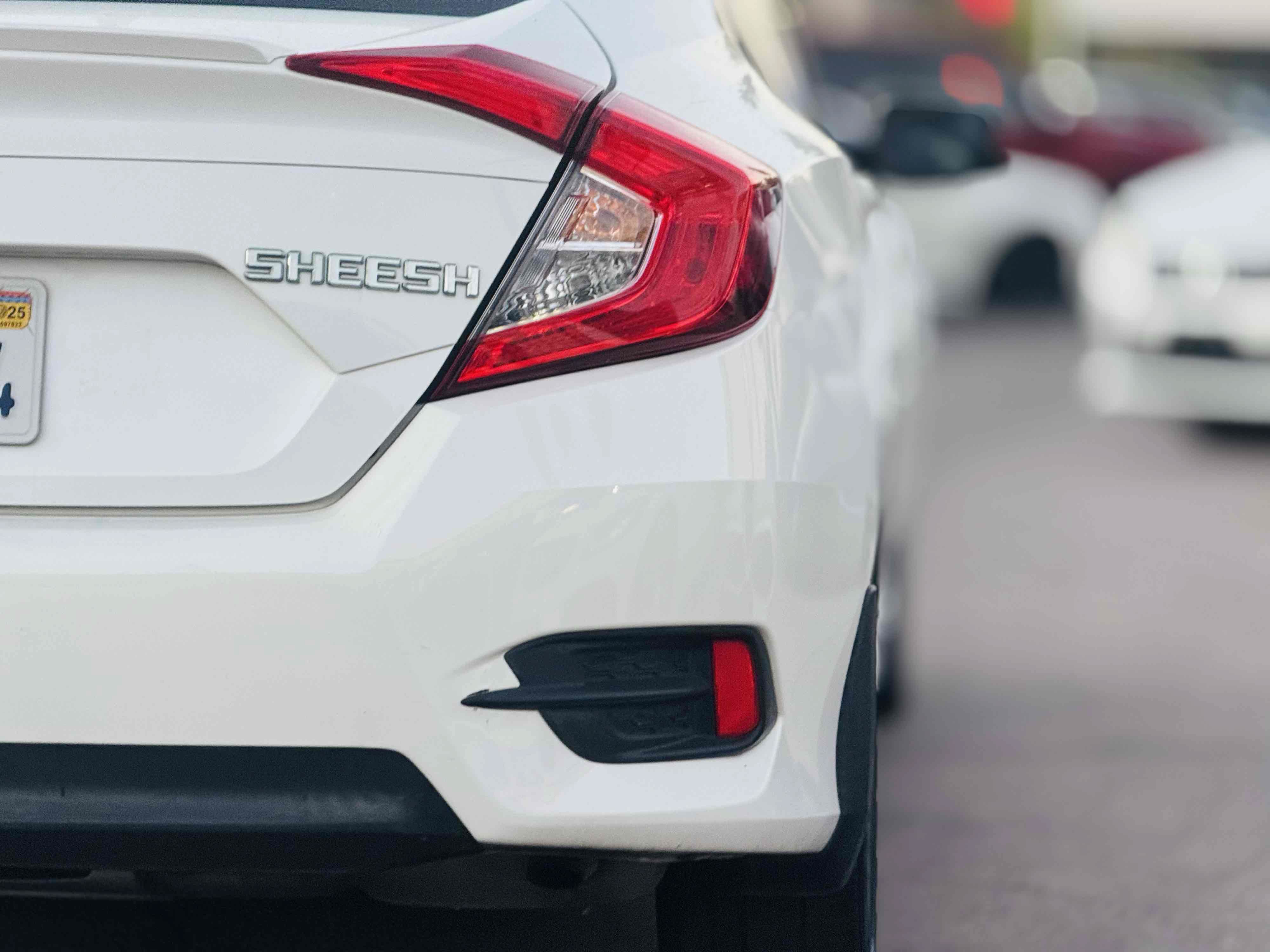 Used 2017 Honda Civic EX-L image 9