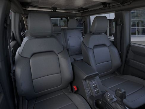 New 2025 Ford Bronco Outer Banks w/ Sasquatch Package AWD/4WD image 10