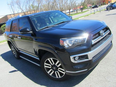 Used 2016 Toyota 4Runner Limited image 3