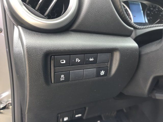 Used 2025 Nissan Versa S w/ Trunk Package FWD image 38