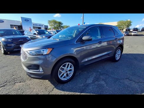 Used 2024 Ford Edge SEL w/ Convenience Package AWD/4WD image 4