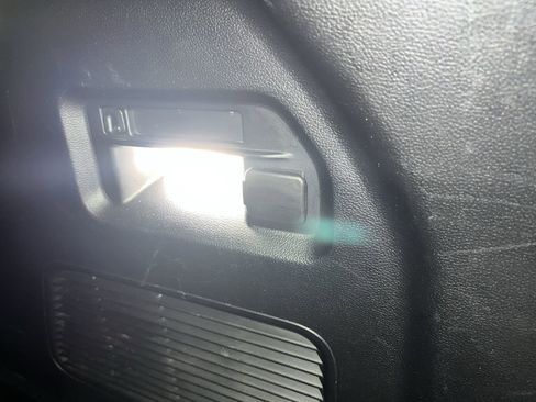 Used 2023 Ford Explorer XLT w/ Equipment Group 202A image 31