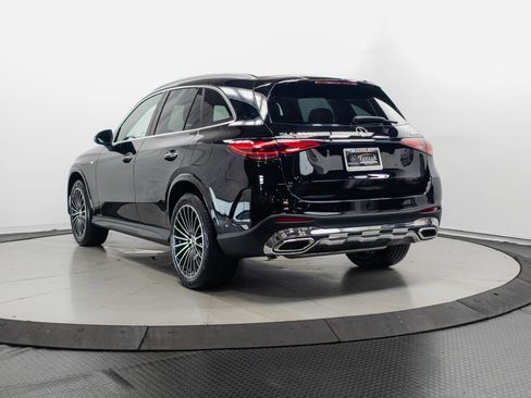 Used 2025 Mercedes-Benz GLC 350e 4MATIC image 25
