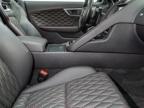 Used 2020 Jaguar F-TYPE SVR image 53