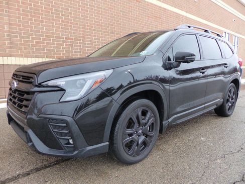 Used 2023 Subaru Ascent Onyx Edition Limited image 5
