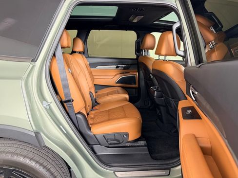 Used 2024 Kia Telluride SX X-Line AWD/4WD image 32