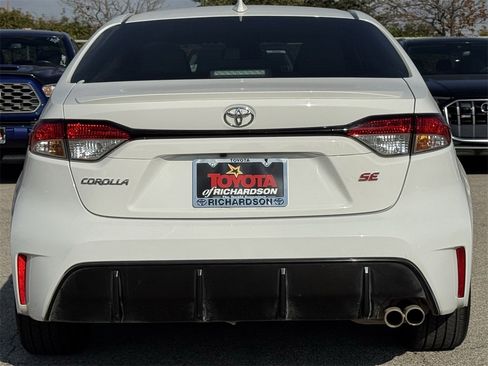 Used 2024 Toyota Corolla SE image 5
