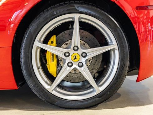 Used 2010 Ferrari 458 Italia Coupe RWD image 25