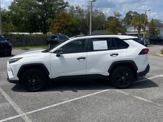 Used 2025 Toyota RAV4 XLE w/ Convenience Package FWD video 3