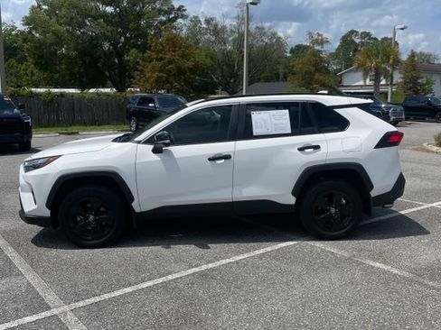 Used 2025 Toyota RAV4 XLE w/ Convenience Package FWD image 3