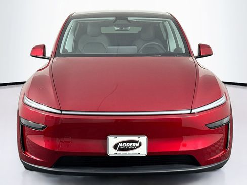 Used 2026 Tesla Model Y Long Range image 4
