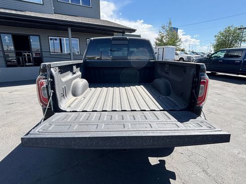Used 2017 GMC Sierra 1500 Denali AWD/4WD image 6