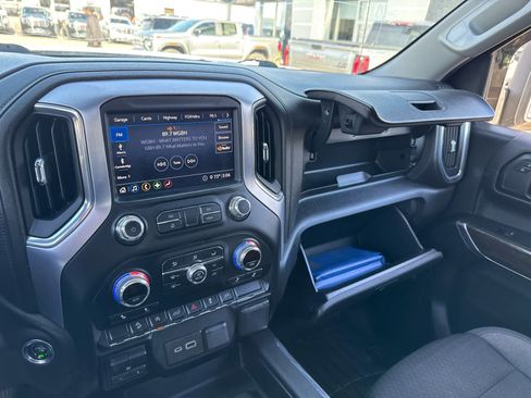 Used 2020 GMC Sierra 1500 Elevation w/ Elevation Value Package image 21
