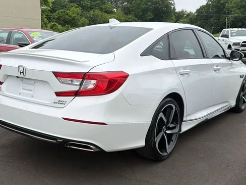 Used 2019 Honda Accord Sport image 3
