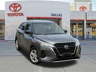 Used 2021 Nissan Kicks S image 1