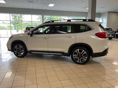Used 2023 Subaru Ascent Limited AWD/4WD image 5