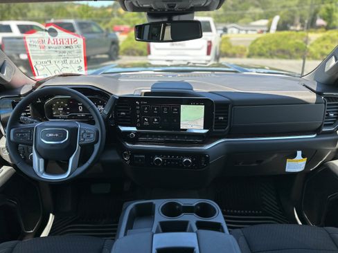 New 2025 GMC Sierra 2500 SLE w/ SLE Value Package; image 18