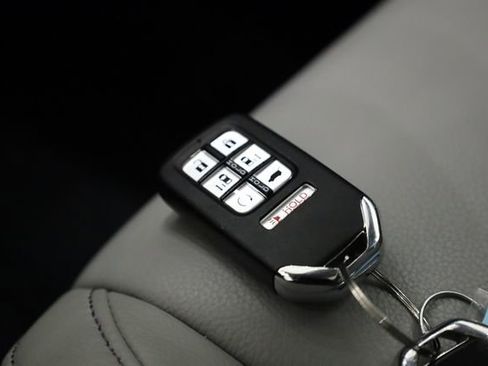 Used 2024 Honda Odyssey EX-L image 39