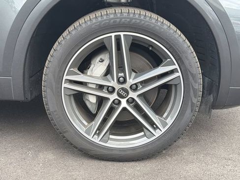 Used 2023 Audi Q5 e Premium Plus w/ Premium Plus Package AWD/4WD image 10