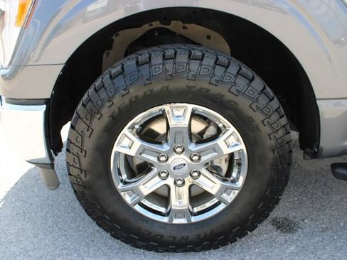 Used 2021 Ford F150 XLT w/ Equipment Group 302A High AWD/4WD image 10