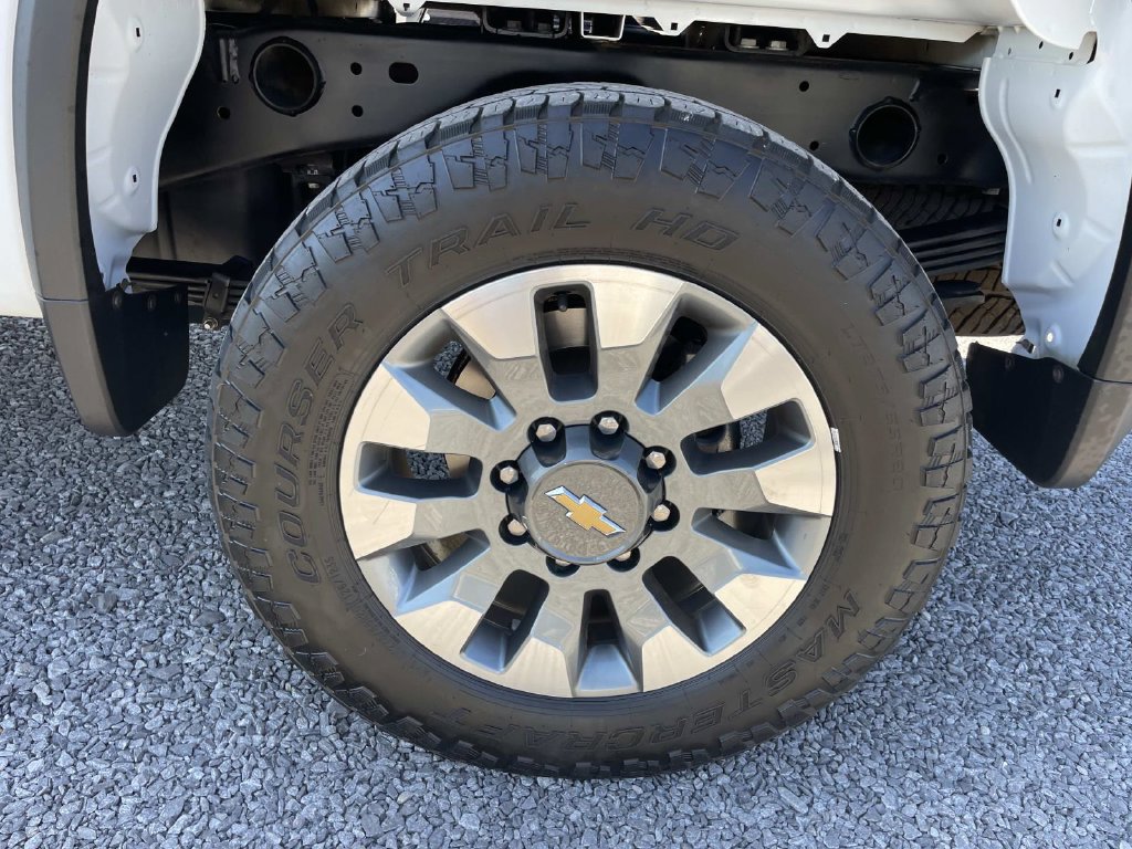Used 2022 Chevrolet Silverado 2500 Custom w/ Gooseneck/5TH Wheel Package AWD/4WD image 17