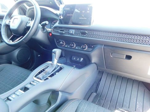 Certified 2026 Honda HR-V Sport image 17
