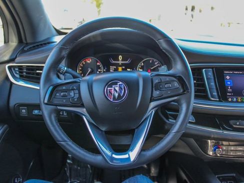 Used 2024 Buick Enclave Avenir image 20