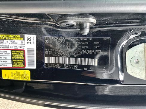 Used 2020 Toyota Sienna XLE w/ XLE Navigation Package image 6