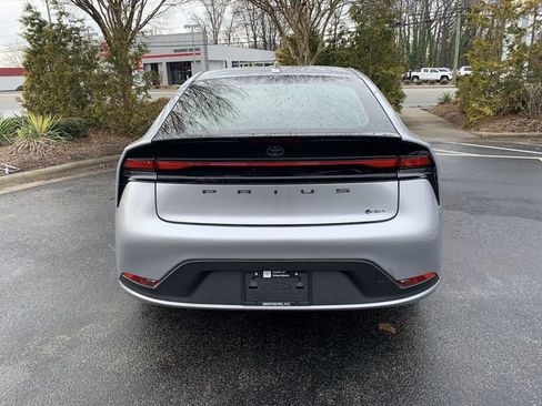 Used 2023 Toyota Prius LE image 7