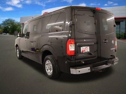Used 2017 Nissan NV 3500 SL image 4