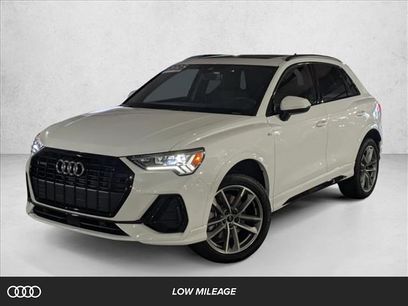 Certified 2025 Audi Q3 2.0T Premium w/ Convenience Package