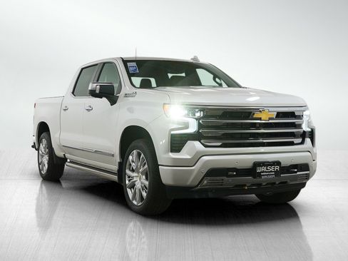 Used 2025 Chevrolet Silverado 1500 High Country image 7