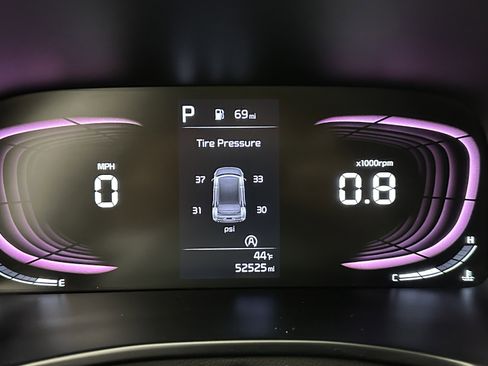 Used 2023 Kia Soul LX w/ LX Technology Package image 13