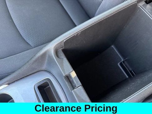 Used 2024 Chevrolet Malibu LT FWD image 28