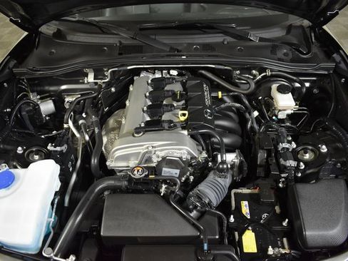 Used 2019 MAZDA MX-5 Miata RF Grand Touring image 30