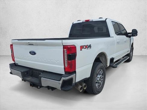Used 2024 Ford F250 Lariat w/ FX4 Off-Road Package AWD/4WD image 5