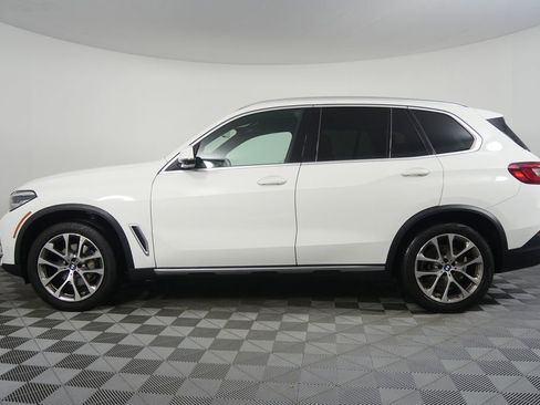 Certified 2023 BMW X5 sDrive40i w/ Parking Assistance Package image 5