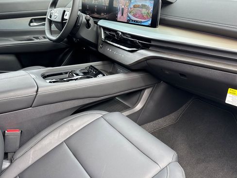 New 2025 Nissan Murano SL image 13